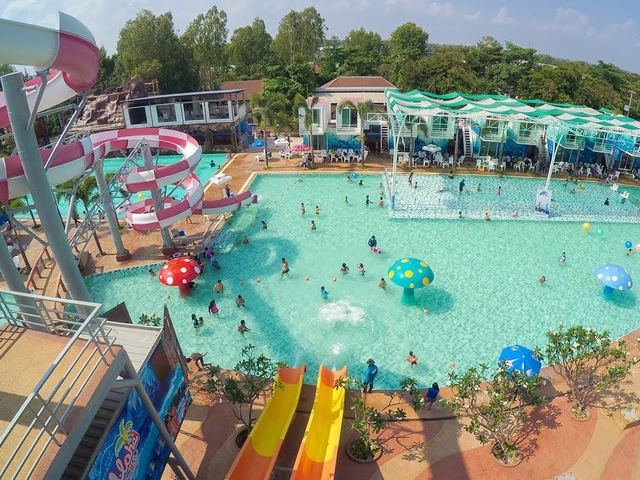 ภาพหน้าร้าน สวนน้ำ Aloha Water Park