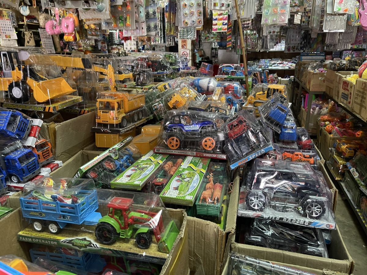 ของเล่นในร้าน